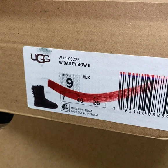 UGG BAILEY BOW SHORT - Picture 6 of 6